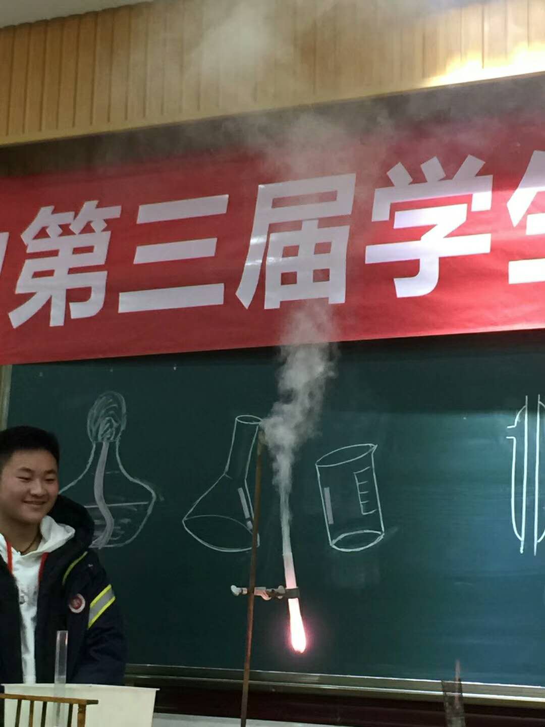 3熔融的氧化剂，发光的qq糖.jpg